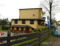 Kobi&oacute;r.  Pensjonat „Pod Sikorką”” (fot. Bartosz Dębowski)