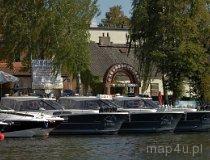 Mikołajki. Hotel „Wałkuski” (fot. Łukasz Konieczny)