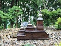 Myczkowce. Ośrodek Wypoczynkowo-Rehabilitacyjny, miniatury cerkwi (fot. Anna Omiecińska)