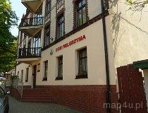Piekary Śląskie. Dom pielgrzyma przy parafii im. NMP i św. Bartłomieja (fot. Bartosz Dębowski)