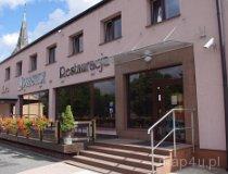 Kamieńsk. Hotel i Restauracja „Prestige”, Plac Wolności 2 (fot. Piotr Solle)
