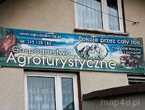 Przybyn&oacute;w. Gospodarstwo agroturystyczne „Pod Skałką” (fot. Agnieszka Drożdż i Jurek Hyra)
