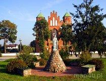 Dzierżenin. Kości&oacute;ł pw. św. Tomasza Apostoła (fot. Marek i Ewa Wojciechowscy)