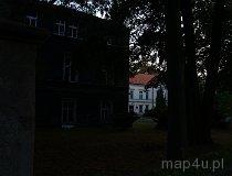 Zesp&oacute;ł pałacowo-parkowy dawnego zarządu d&oacute;br hrabi&oacute;w Henckel von Donnersmarck w Tarnowskich G&oacute;rach – Pałac w Karłuszowcu (fot. Bartosz Dębowski)