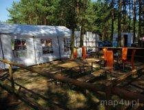 Karolinów. Pole namiotowe na Zalewem Sulejowskim. Mała gastronomia (sezonowa) (fot. Piotr Solle)