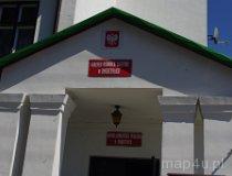 Rokiciny. Dawny zajazd poczty konnej, obecnie Gminny Ośrodek Kultury, ul. Ł&oacute;dzka 10 (fot. Piotr Solle)