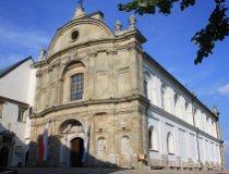 Święty Krzyż. Klasztor (fot. Łukasz Wandachowicz)
