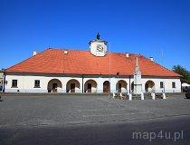 Staszów. Ratusz (fot. Marek i Ewa Wojciechowscy)