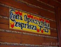 R&oacute;żanna. „Chata Opoczyńska” (przy drodze krajowej nr 12) (fot. Piotr Solle)