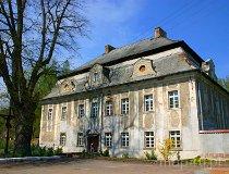 Ścinawka G&oacute;rna. Pałac Sarny (fot. Marek i Ewa Wojciechowscy)