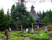 Karpacz. Świątynia Wang (fot. Marek i Ewa Wojciechowscy)