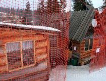 Suche. Wyciąg narciarski „Caban&oacute;wka” (fot. Łukasz Konieczny)