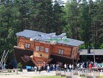 Szymbark. Centrum Edukacji i Promocji Regionu Szymbark (fot. Marek i Ewa Wojciechowscy)
