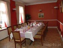 Skierniewice. Dom przy ul. Piłsudskiego 24. Wnętrze restauracji. (fot. Dominika Pusta.)