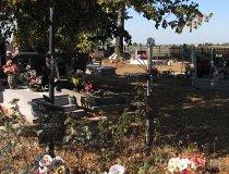 Komorniki. Cmentarz parafialny (fot. Maciej Kronenberg)