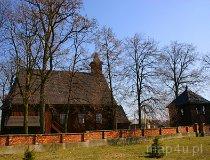 Chyn&oacute;w. Kości&oacute;ł pw. Świętej Tr&oacute;jcy (fot. Marek i Ewa Wojciechowscy)