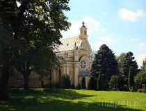 Guz&oacute;w. Zesp&oacute;ł Pałacowy Sobańskich (fot. Marek i Ewa Wojciechowscy)