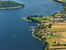 Szałkowo. Port śródlądowy „MARiBO” nad j. Jeziorak (fot. Kacper Dondziak)