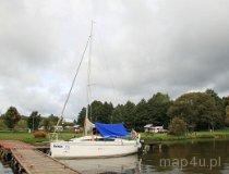 Okartowo. Port śr&oacute;dlądowy „Okartowo przy moście” nad j. Śniardwy (fot. Łukasz Konieczny)