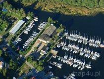 Piękna Góra. Port śródlądowy „Yacht Port Piękna Góra” nad j. Tajty (fot. Kacper Dondziak)