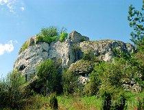 Ryczów. Ruiny strażnicy, XIV w. (fot. Marek i Ewa Wojciechowscy)