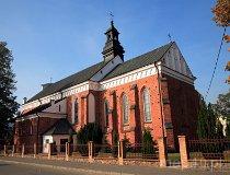 Przasnysz. Kości&oacute;ł farny pw. Wniebowzięcia NMP (fot. Marek i Ewa Wojciechowscy)