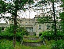 Kołuda Mała. Zesp&oacute;ł pałacowy (fot. Marek i Ewa Wojciechowscy)