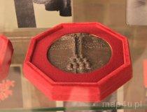 04.05.041. Medal okolicznościowy (fot. Piotr Wojtaszek)