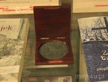 04.05.050. Medal okolicznościowy (fot. Piotr Wojtaszek)