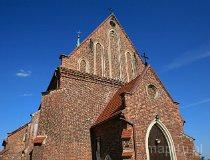 Żarnowiec. Kościół pw. Narodzenia NMP i św. Jakuba Starszego (fot. Agnieszka Drożdż i Jurek Hyra)