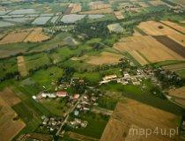 Cmentarz wojenny z II wojny światowej w Waliszewie Dworskim (fot. Kacper Dondziak)
