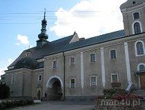 Wielgomłyny. Zesp&oacute;ł klasztorny paulin&oacute;w, XV-XIX w. Kości&oacute;ł pw. św. Stanisława, obecnie parafialny (fot. Anna Zygma)