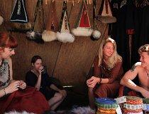 Wolin. Festiwal Słowian i Wikingów 2011 - Niewiasty i dzieci (fot. Łukasz Konieczny)