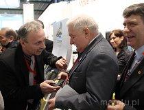 Lech Wałęsa na stoisku województwa łodzkiego. 45. Targi Turystyczne ITB w Berlinie (fot. Ryszard Sztoch, Jakub Wawrzyniak)